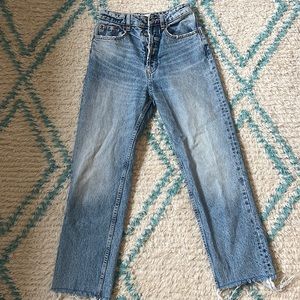 LIKE NEW ZARA JEANS